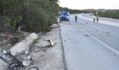 Karaman'da Tarım İşçilerini Taşıyan Minibüs Devrildi: 2 Ölü, 13 Yaralı