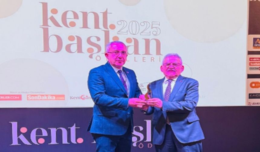 Erkan Çiftci’ye “Kent ve Başkan 2025” Ödülü Verildi